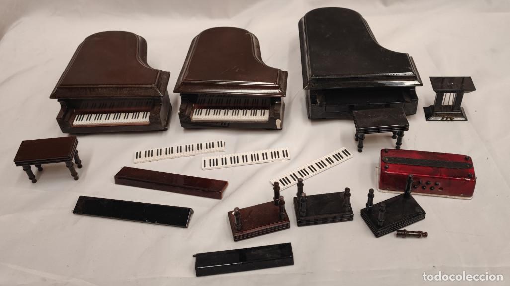 Coches a escala: LOTE DE CAJAS DE MUSICA EN FORMA DE PIANO Y OTRO, CON ACCESORIOS, VER DESCRIPCION