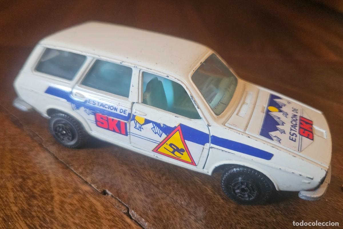 Coches a escala: GUISVAL - Renault 12 TS Estaci&oacute;n de Ski esqu&iacute; Sky blanco met&aacute;lico original raro dif&iacute;cil