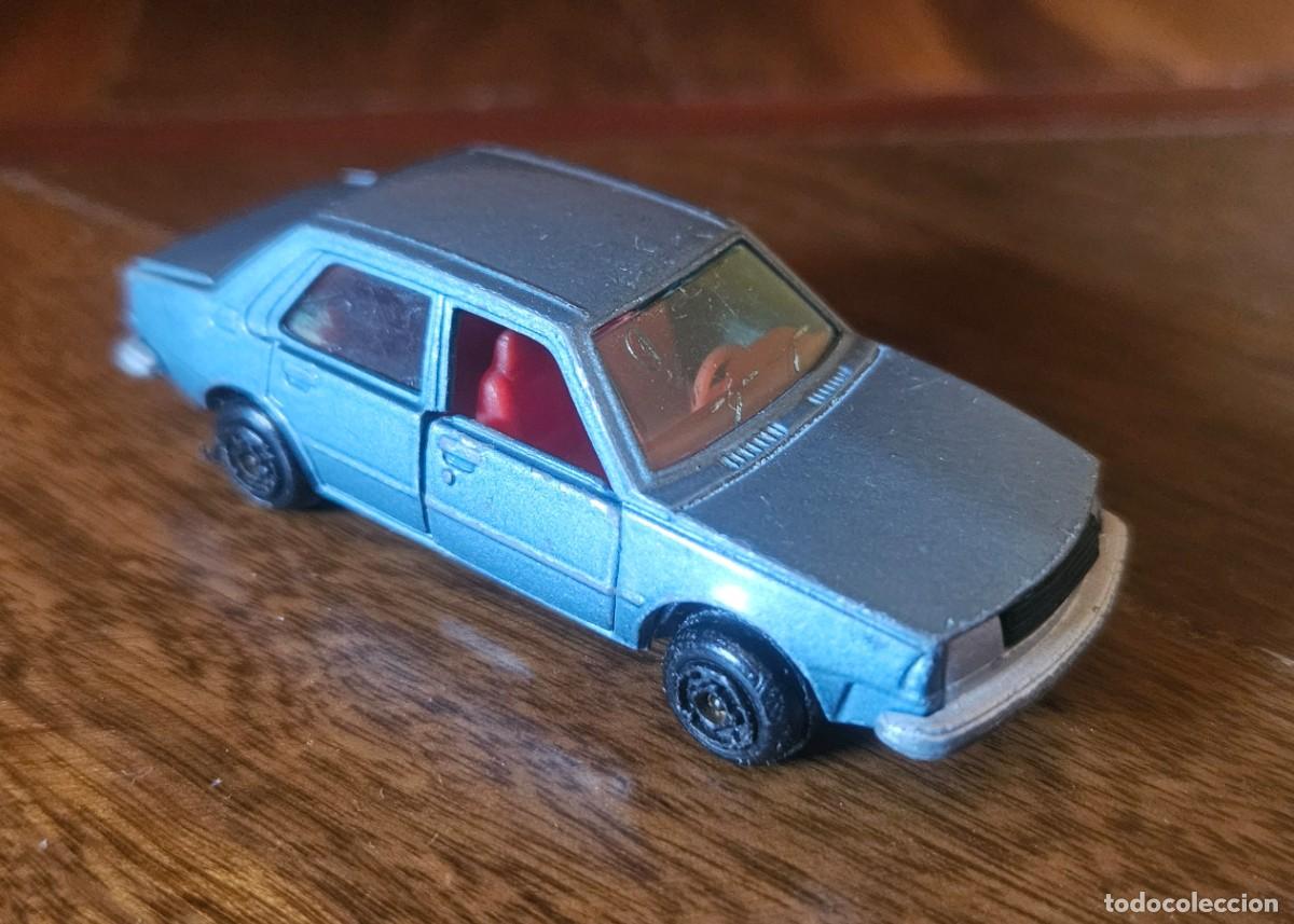Coches a escala: GUISVAL - Renault 18 GTS 1:64 1/64 ref 35 azul con interiores rojos met&aacute;lico original a&ntilde;os 80