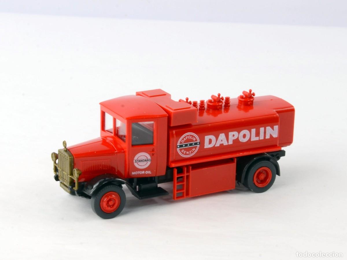 Coches a escala: Roskopf Escala H0 1:87 1041 Cami&oacute;n Cisterna Mercedes Benz L5 Dapolin Impecable con Caja