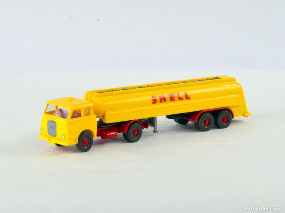 Coches a escala: Wiking Escala 1:87 H0 Antiguo Cami&oacute;n Cisterna Articulado MAN 10.230 Mofletes Shell 1966 - 71