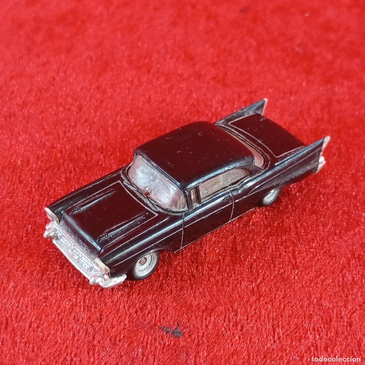 Coches a escala: COCHE DE JUGUETE EN MINIATURA - CHEVROLET VEL AIR 1957 - MONOGRAM - 6 X 2 CM / 2126