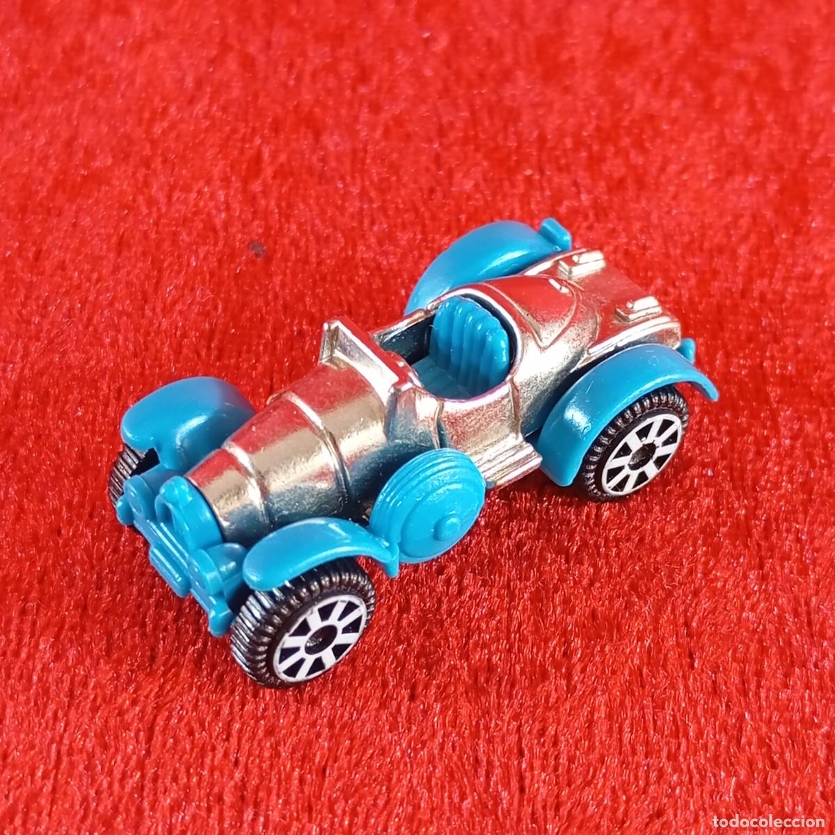 Coches a escala: COCHE DE JUGUETE EN MINIATURA - COCHE CL&Aacute;SICO - K98N92 - 4 X 2 CM / 2153
