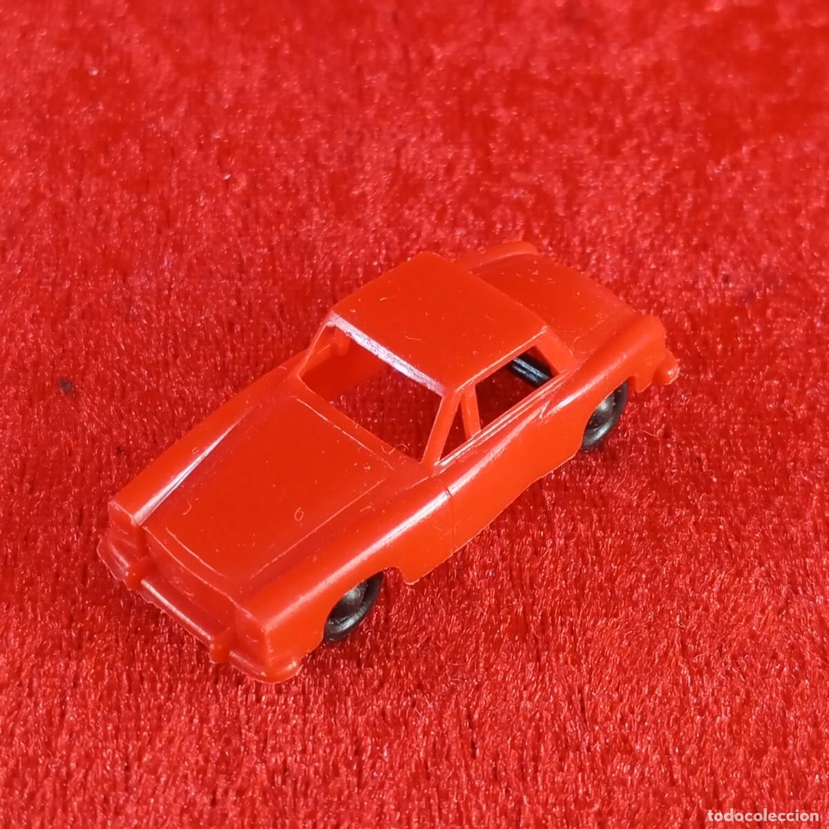 Coches a escala: COCHE DE JUGUETE EN MINIATURA - MERCEDES ROJO - A&Ntilde;OS 60 O 70 - 5 X 2 CM / 2170