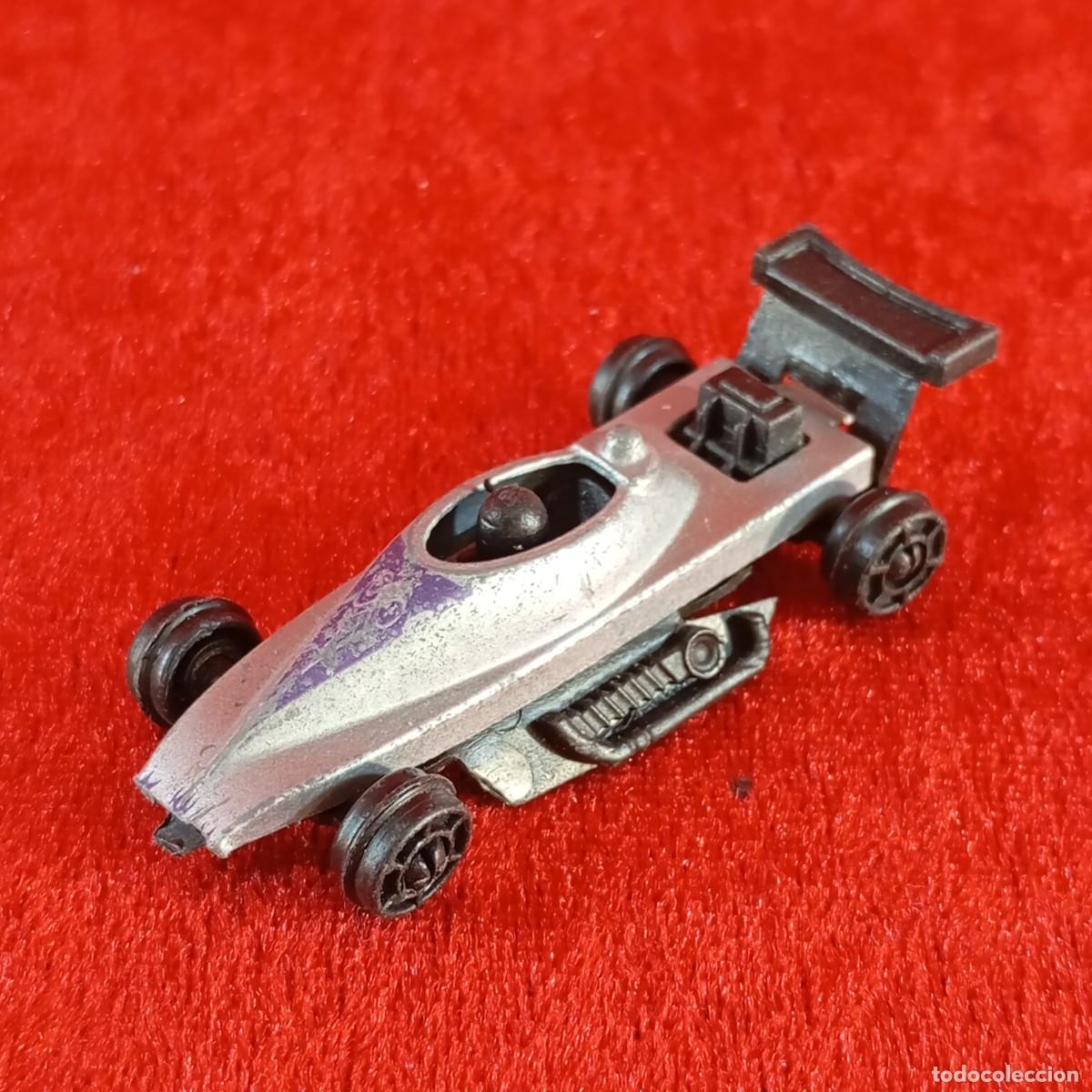 Coches a escala: COCHE DE JUGUETE EN MINIATURA - COCHE DE CARRERAS PLATEADO - 6,5 X 3 CM / 2172