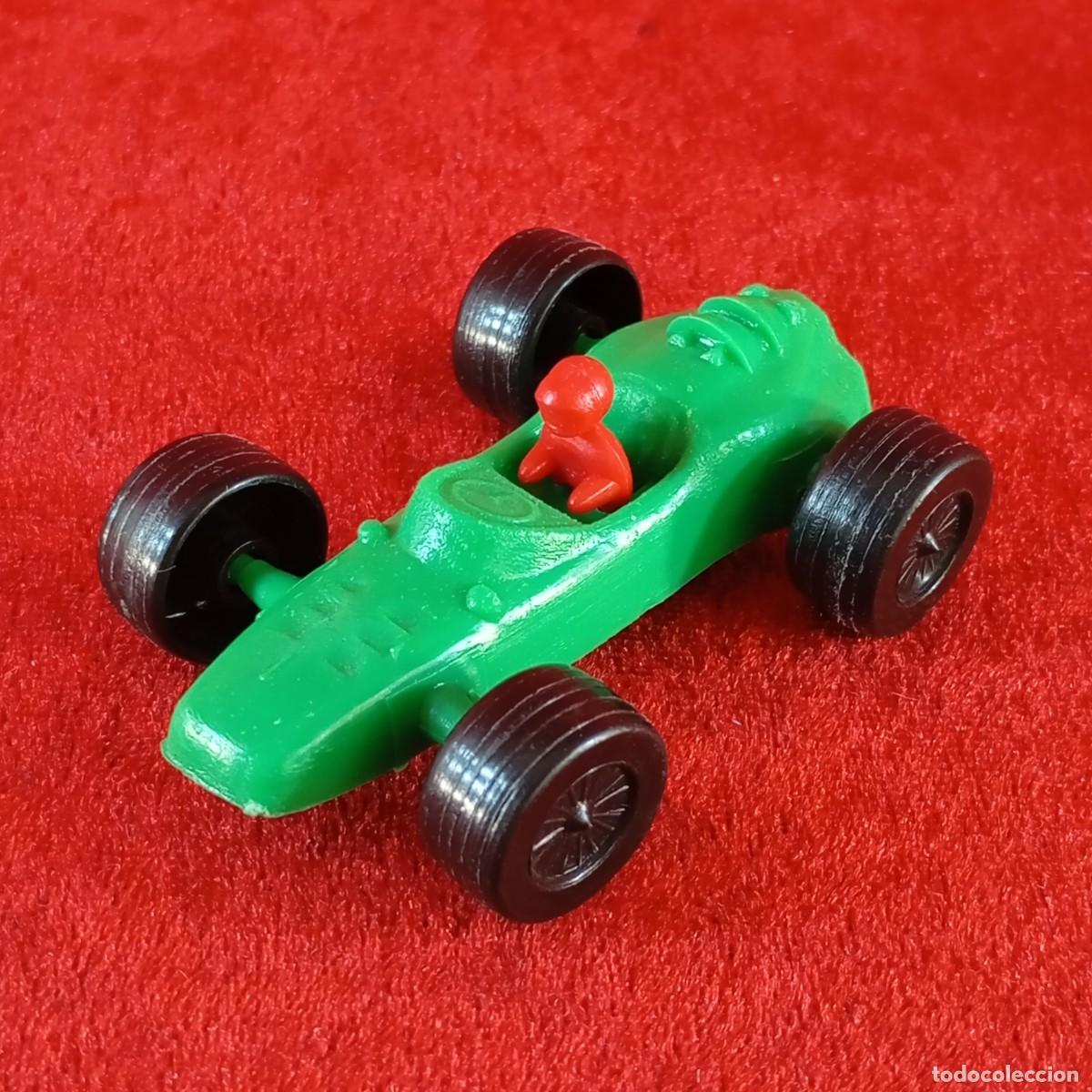 Coches a escala: COCHE DE JUGUETE - COCHE DE CARRERAS - VERDE - PL&Aacute;STICO - 7,5 CM / 2182