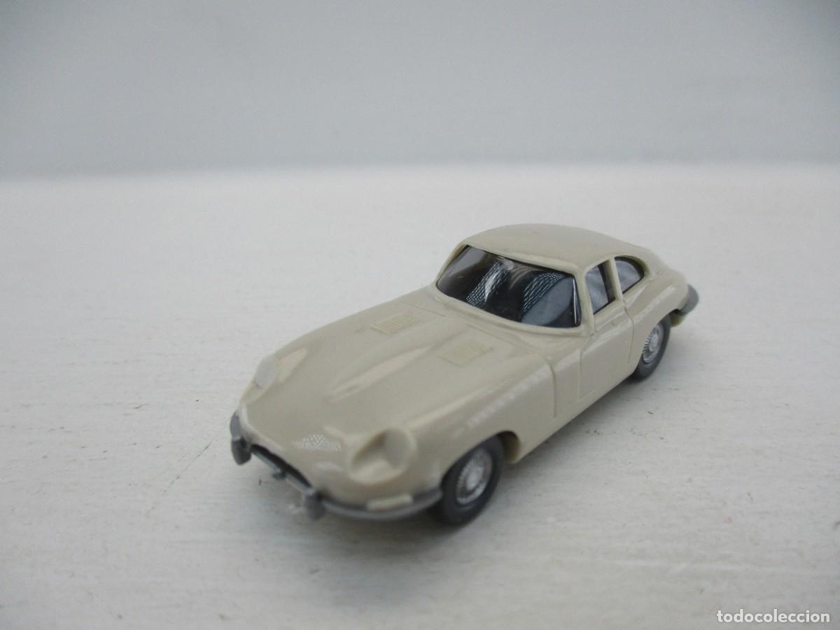 Coches a escala: COCHE ESCALA 1:87 REF B1