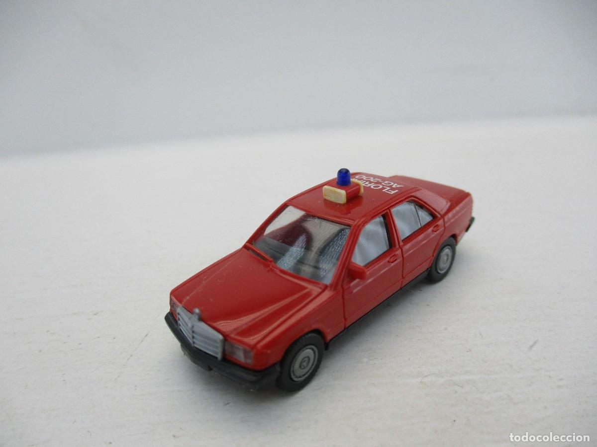 Coches a escala: COCHE ESCALA 1:87 REF B1
