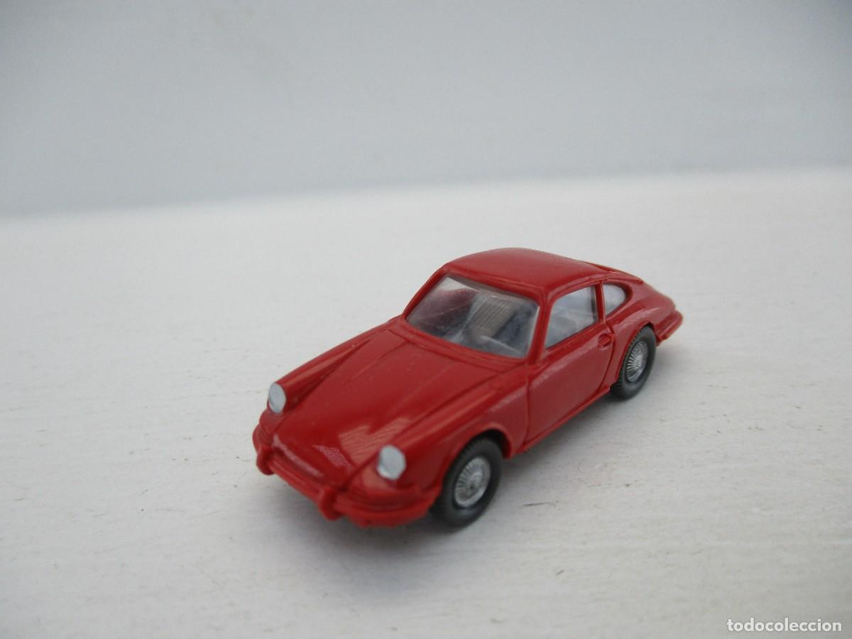 Coches a escala: COCHE ESCALA 1:87 REF B1