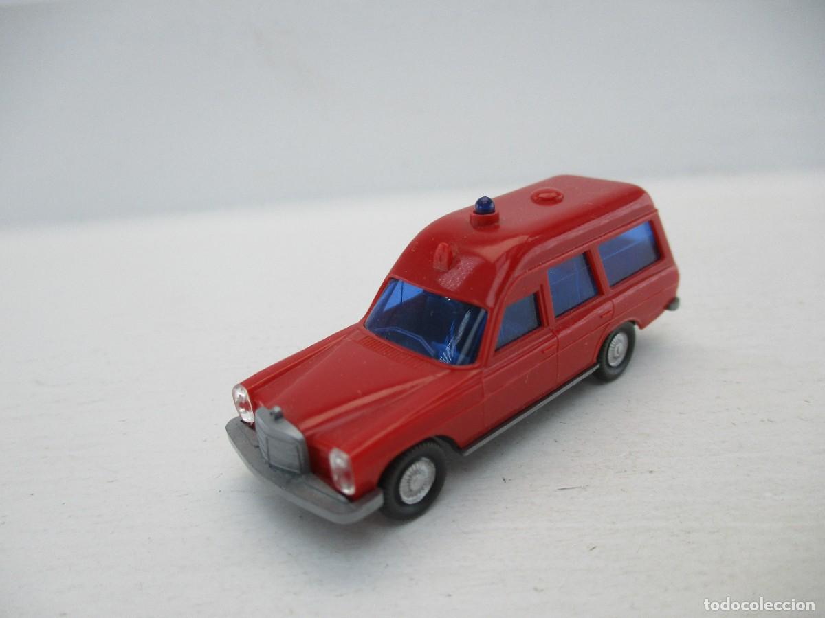 Coches a escala: COCHE ESCALA 1:87 REF B1