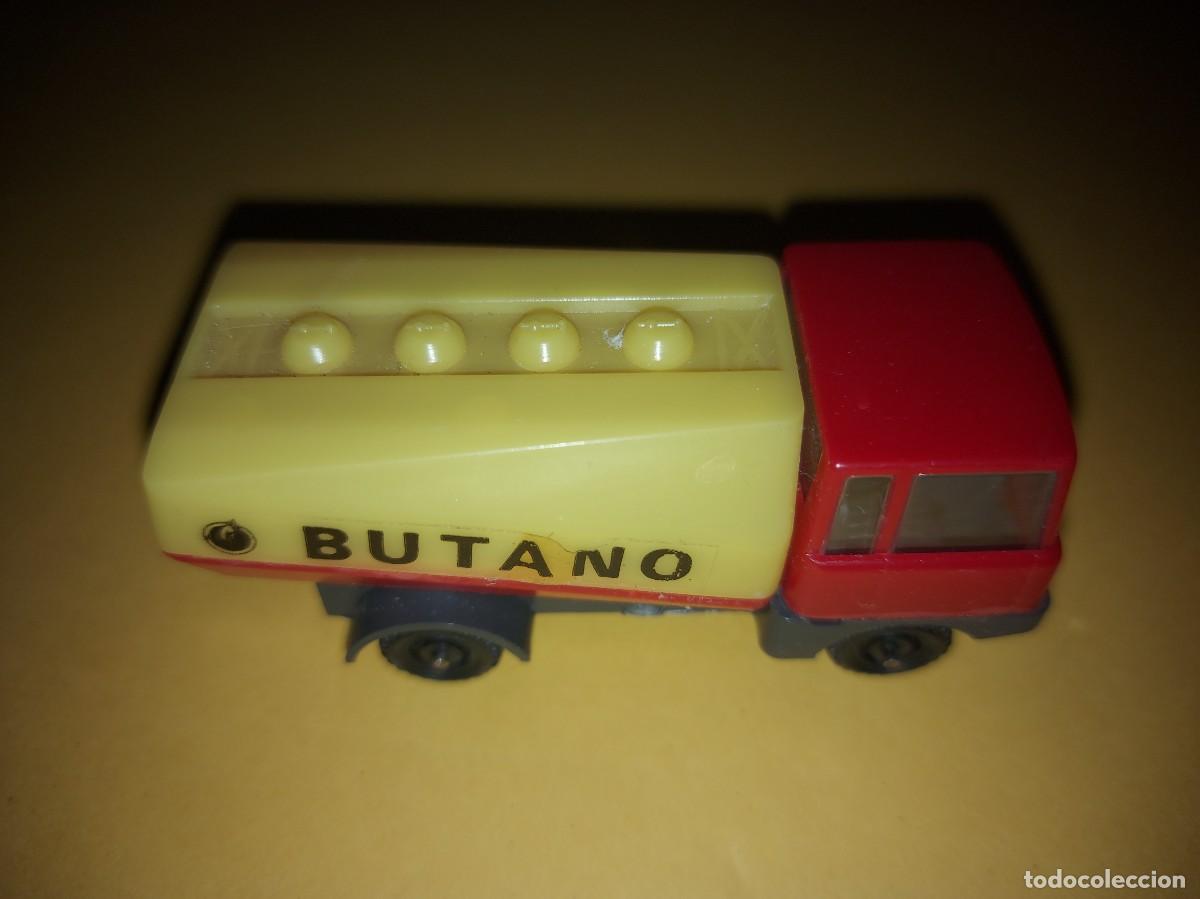 Coches a escala: CAMI&Oacute;N PL&Aacute;STICO CISTERNA BUTANO - DE PLASTICOS ALBACETE