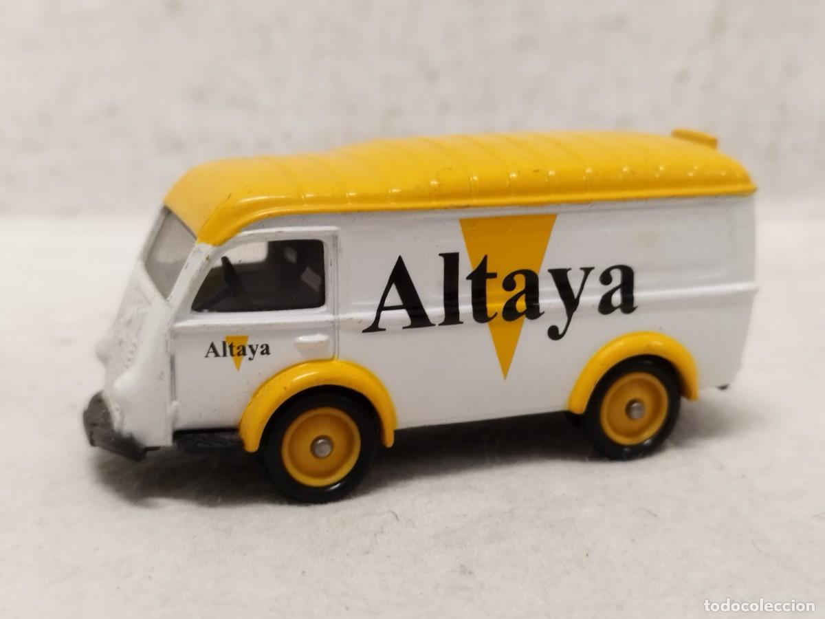 Coches a escala: Coche de juguete, furgoneta de reparto Altaya Renault 1000kg. De Corgi