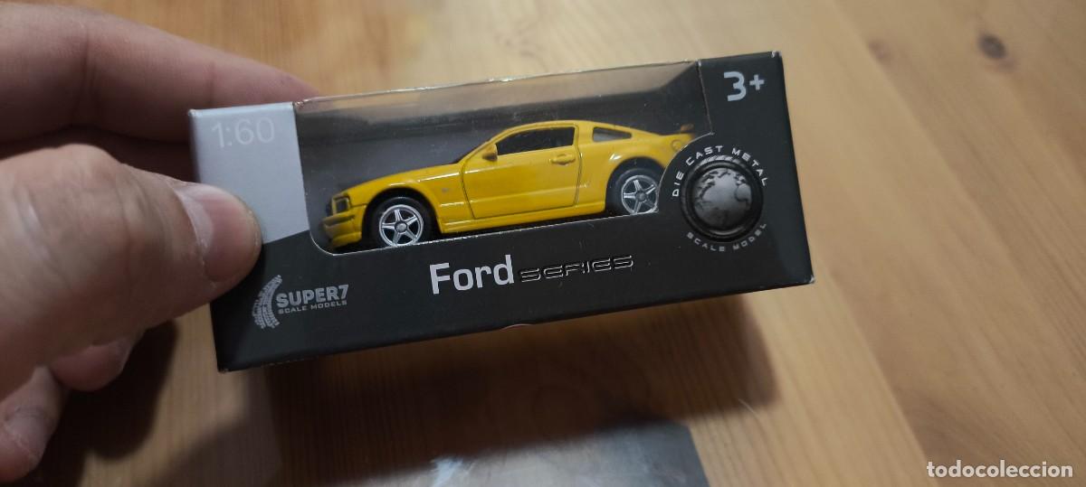 Voitures &agrave; l'&eacute;chelle: COCHE A ESCALA 1:60 SUPER 9 - FORD MUSTANG GT