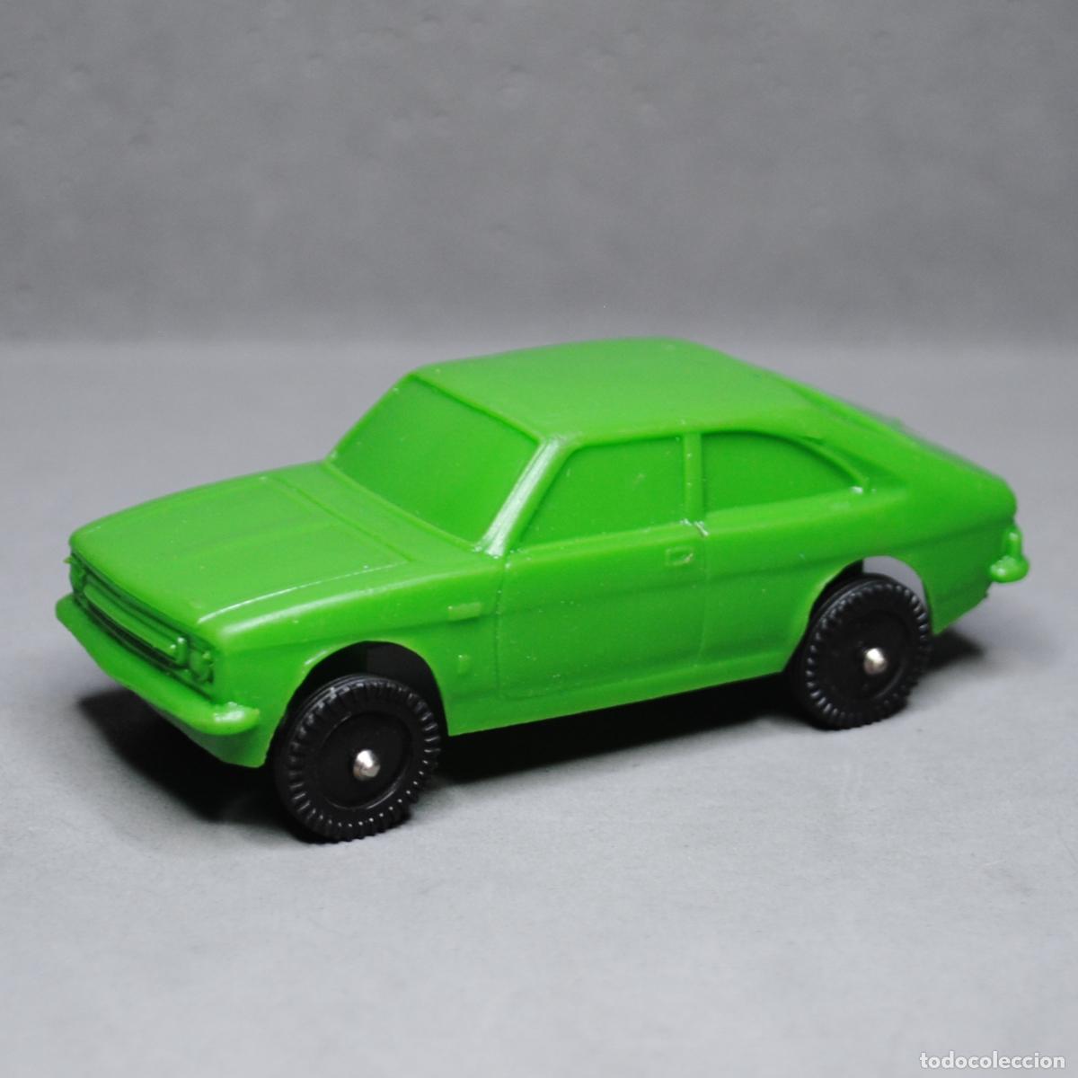 Coches a escala: Antiguo Morris Marina Coup&eacute; marca AK Steel Co, Vinyl Line, circa 1970