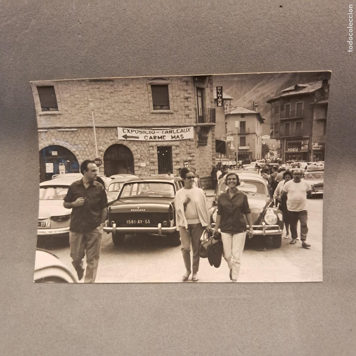 Coches a escala: Antigua Fotograf&iacute;a de la Plaza Reb&eacute;s y la Avenida Pr&iacute;ncep Benlloch en Andorra, a&ntilde;o 1963