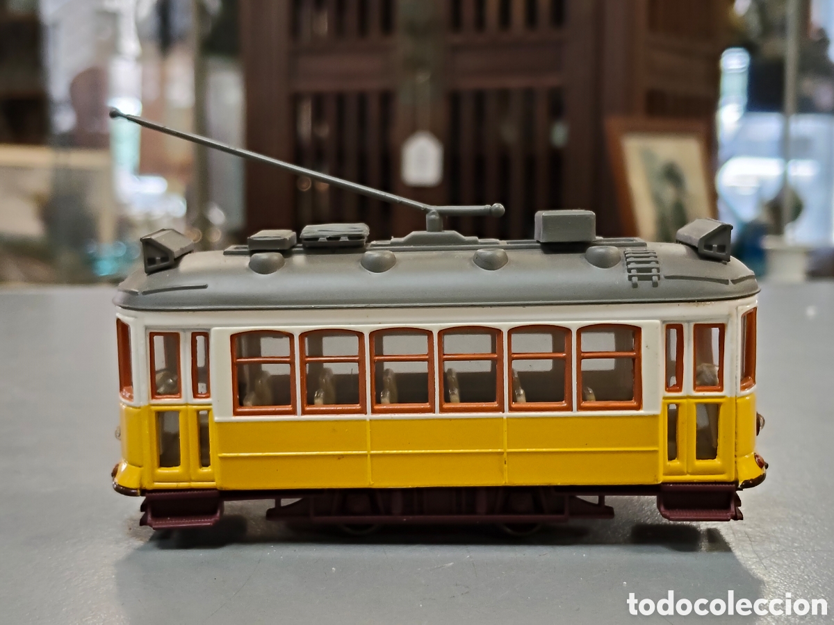 Coches a escala: tranv&iacute;a amarillo de Lisboa