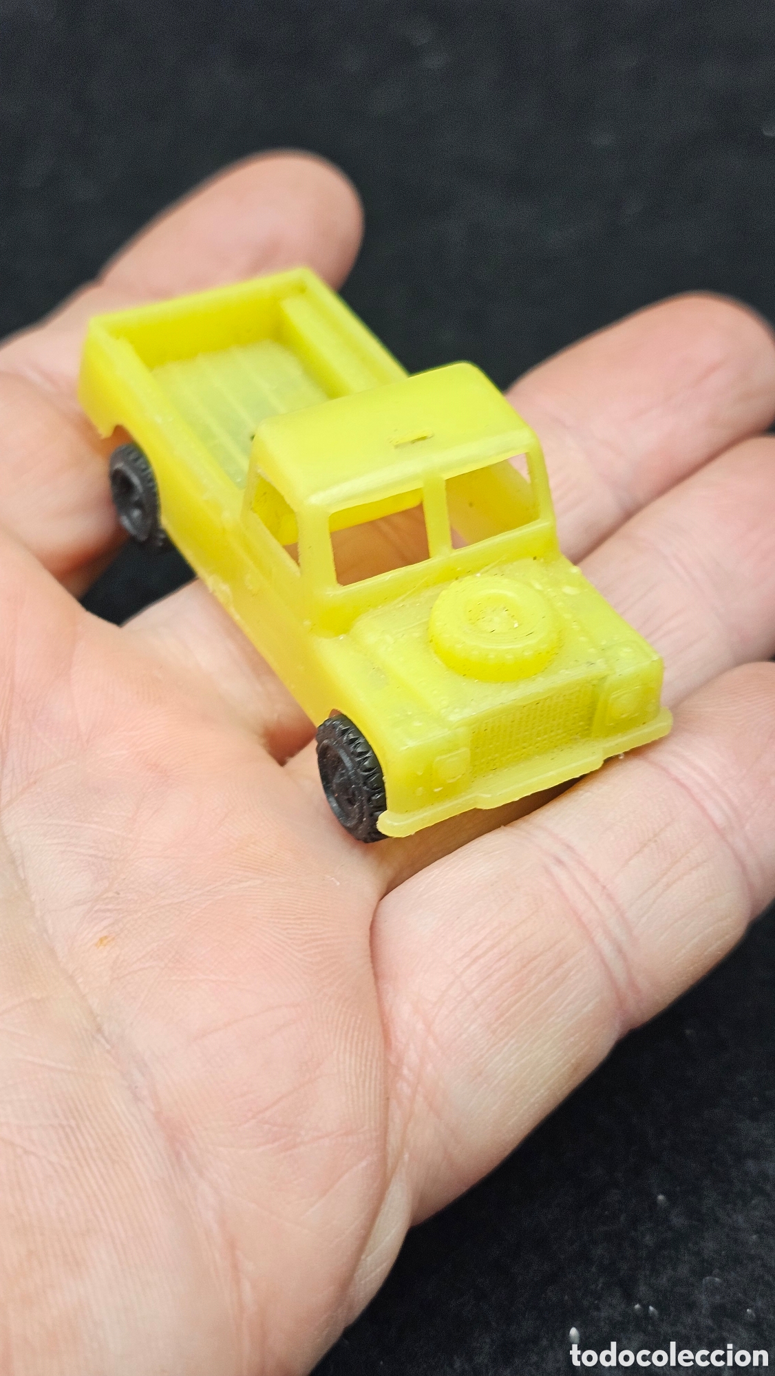 Coches a escala: JUguete Land Rover Santana vintage en pvc