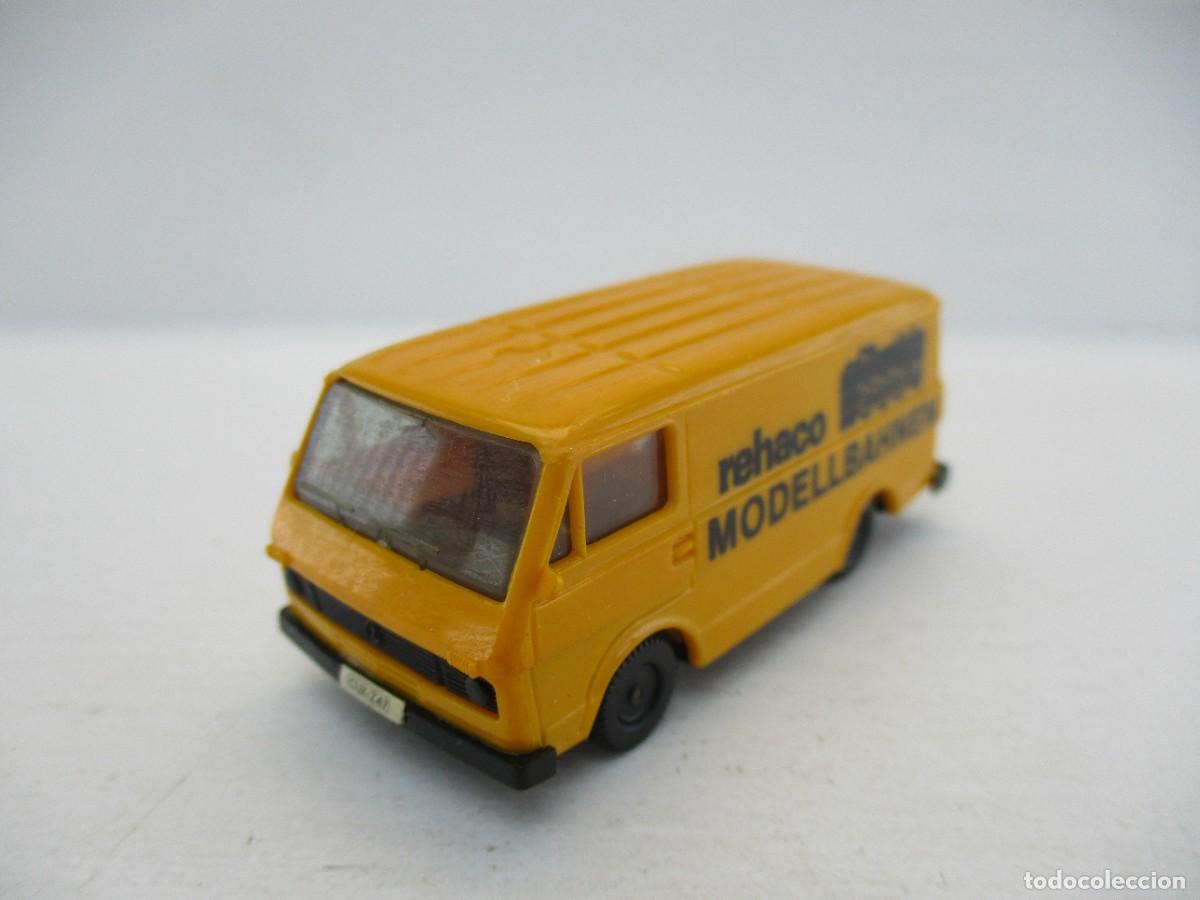 Coches a escala: COCHE ESCALA 1:87 REF DM