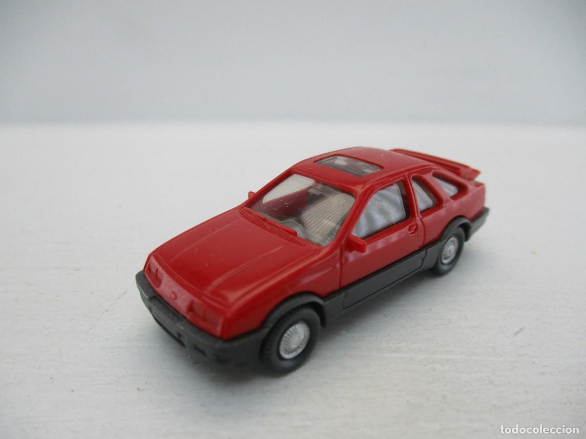 Coches a escala: COCHE ESCALA 1:87 REF DM