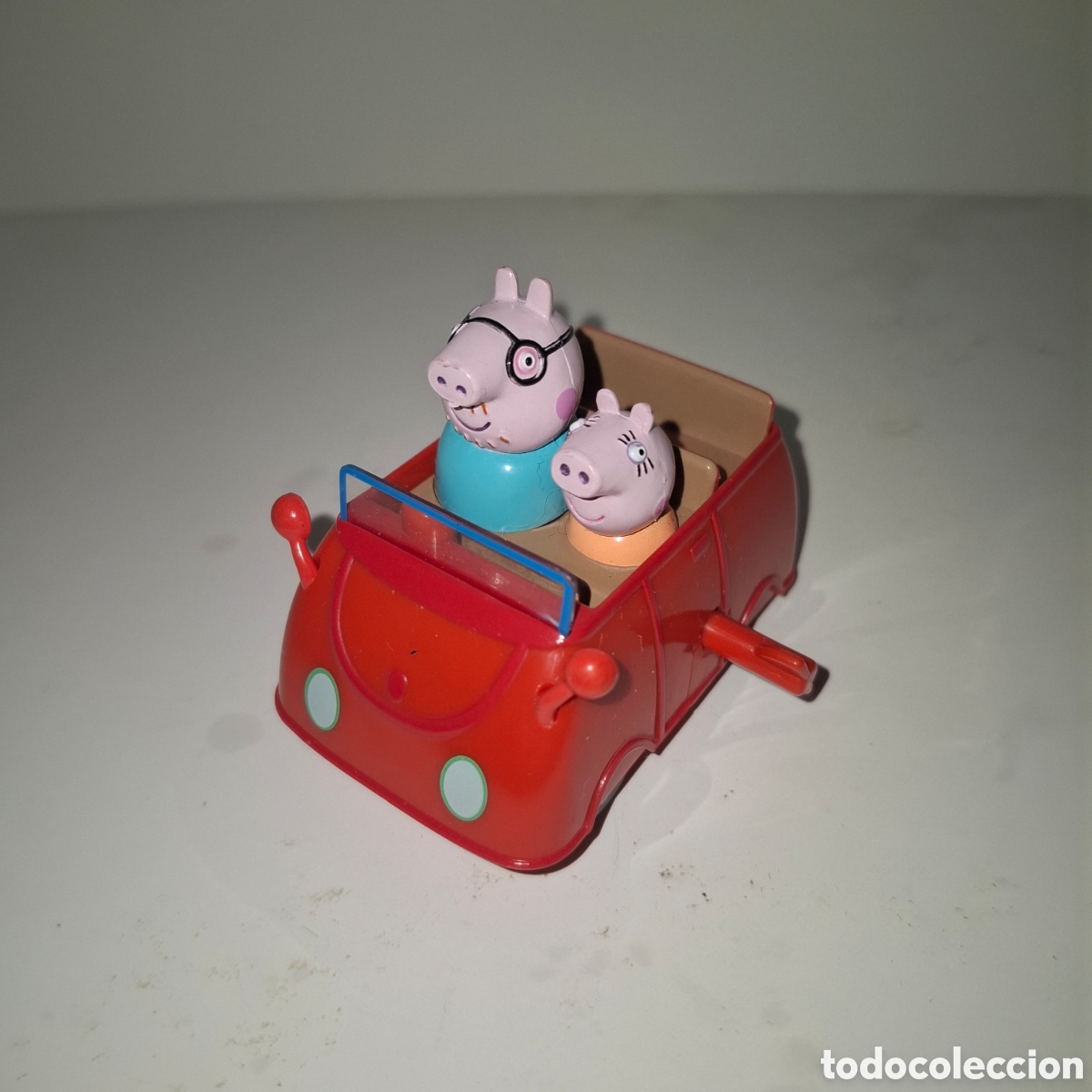Coches a escala: COCHE A CUERDA DE LA SERIE PEPPA PIG