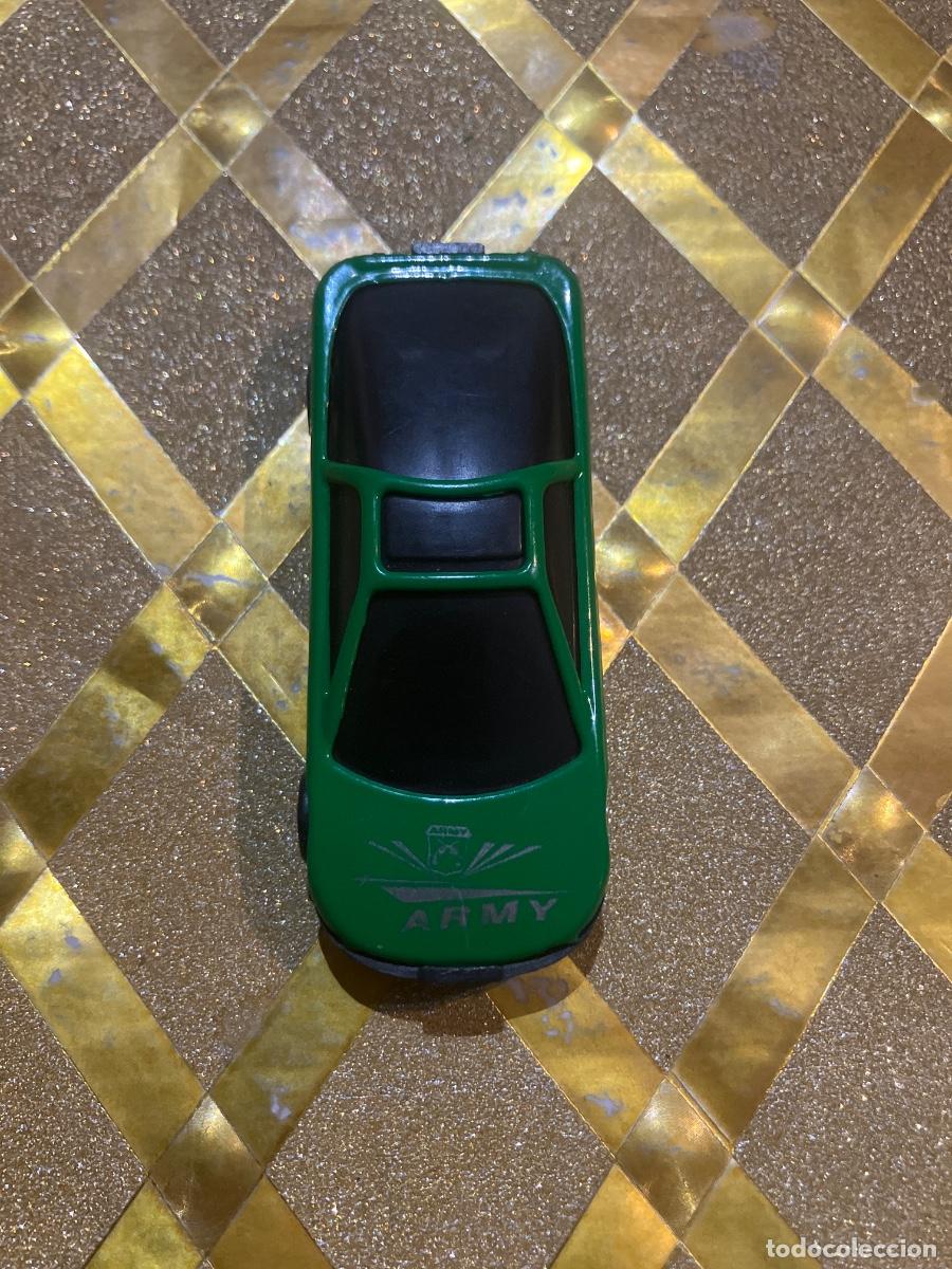 Coches a escala: COCHE DE JUGUETE USADO !
