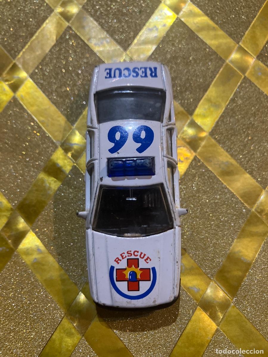 Coches a escala: COCHE DE JUGUETE USADO !