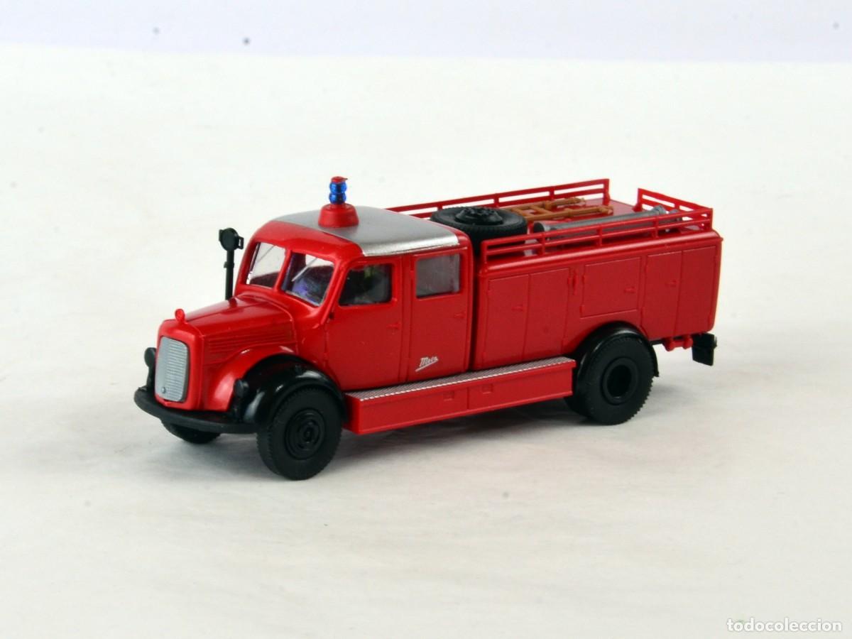 Coches a escala: Brekina Escala 1:87 H0 Bomberos Mercedes Benz L311 LF Metz Impecable con Caja