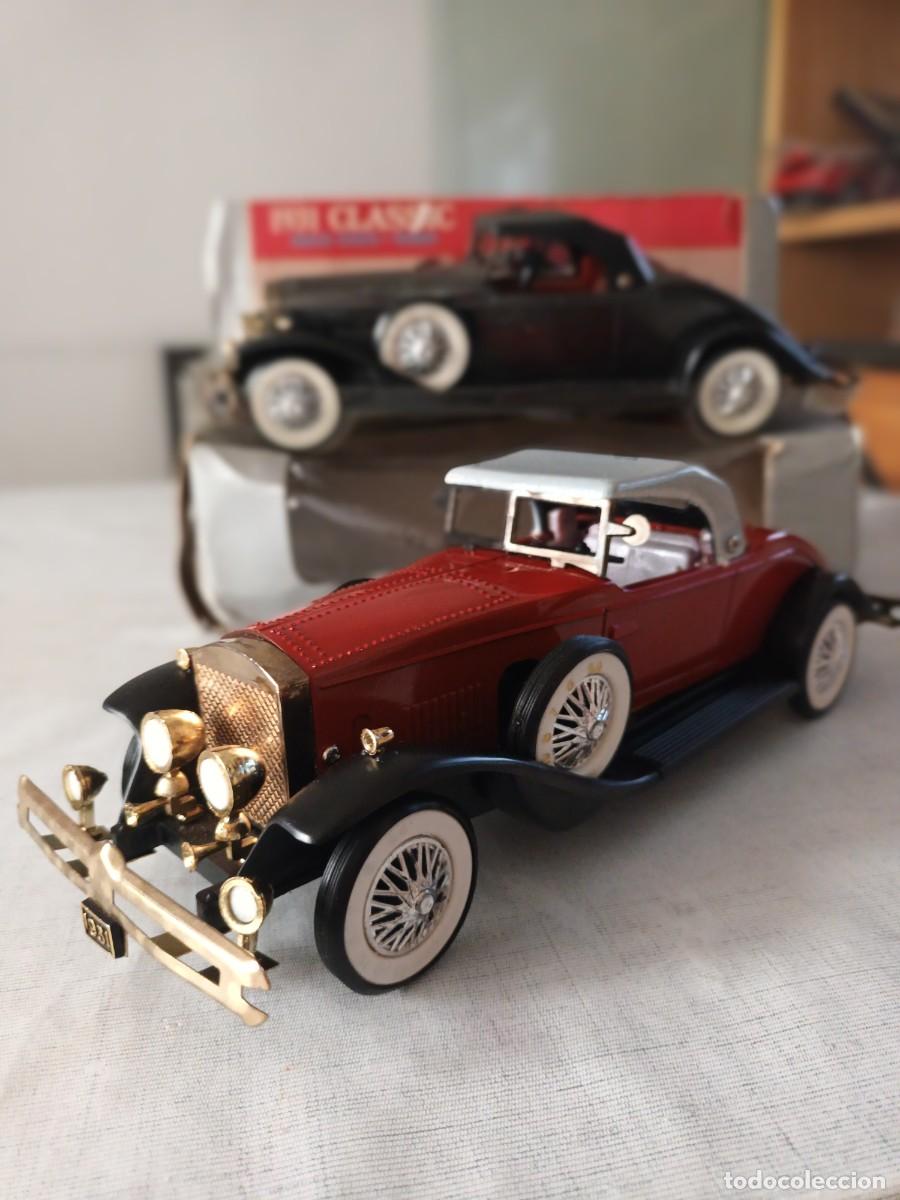 Coches a escala: COCHE RADIO DE CHAPA Y PLASTICO COUP&Eacute; 1931 EN CAJA. 25 CMS.