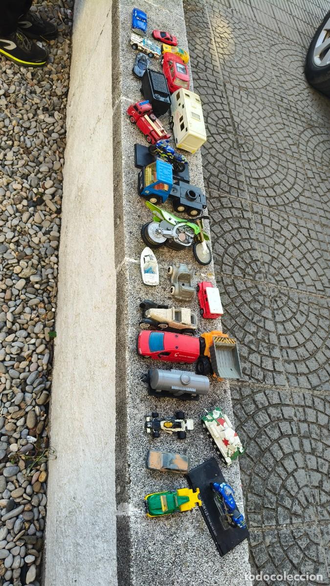 Coches a escala: 24 voiture miniature de collection tbe