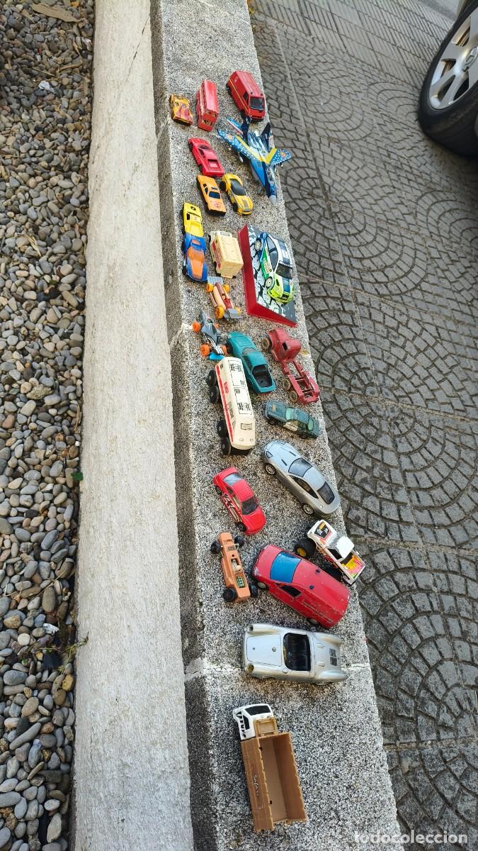 Coches a escala: 24 voiture miniature de collection tbe