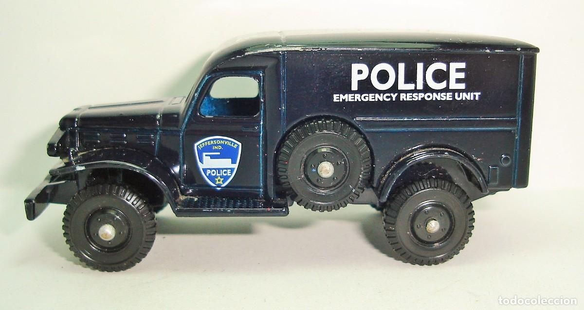 Coches a escala: CAMION POLICE DAYS GONE BY LLEDO LOTE 355