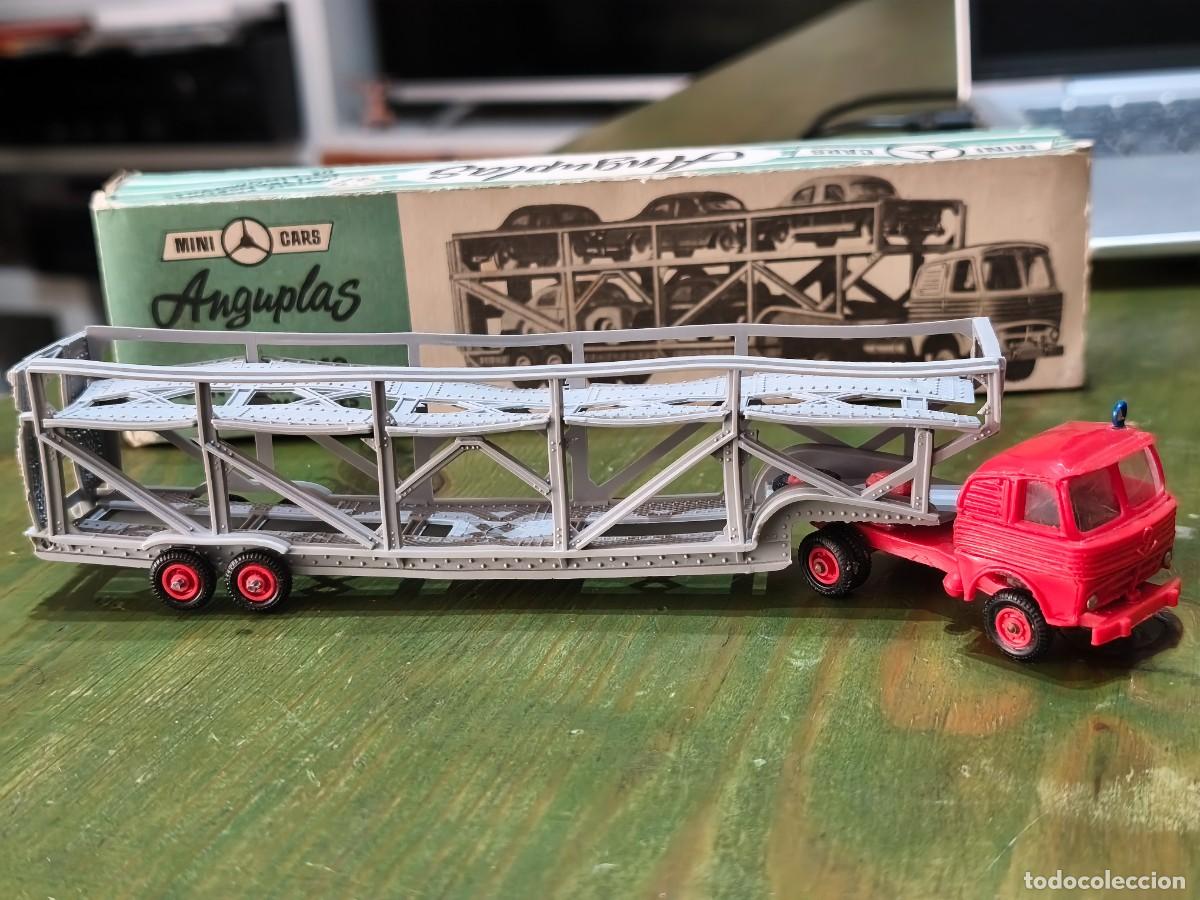 Coches a escala: Anguplas Mini Cars escala 1/86 Motriz Pegaso con transporte de autom&oacute;viles.Con caja.