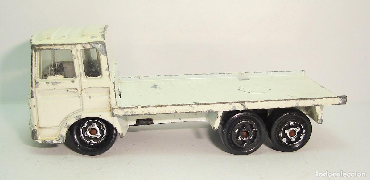 Coches a escala: CAMION SAVIEM MAJORETTE ESCALA 1:100 LOTE 370