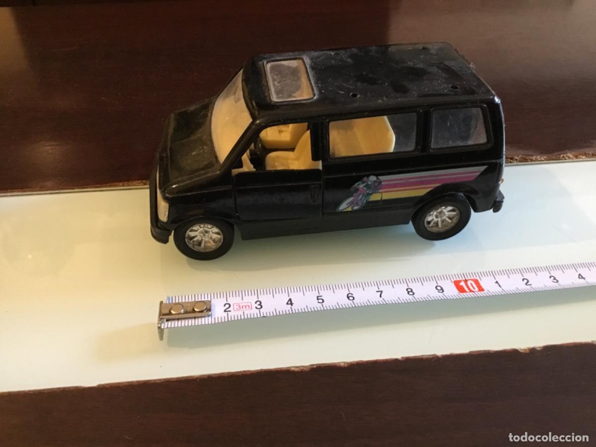 Coches a escala: Coche no Guisval no Majorette no scalextric