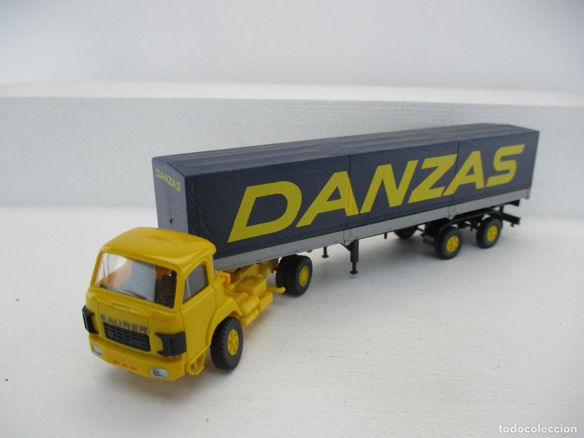 Coches a escala: CAMION ESCALA 1:87 REF HF