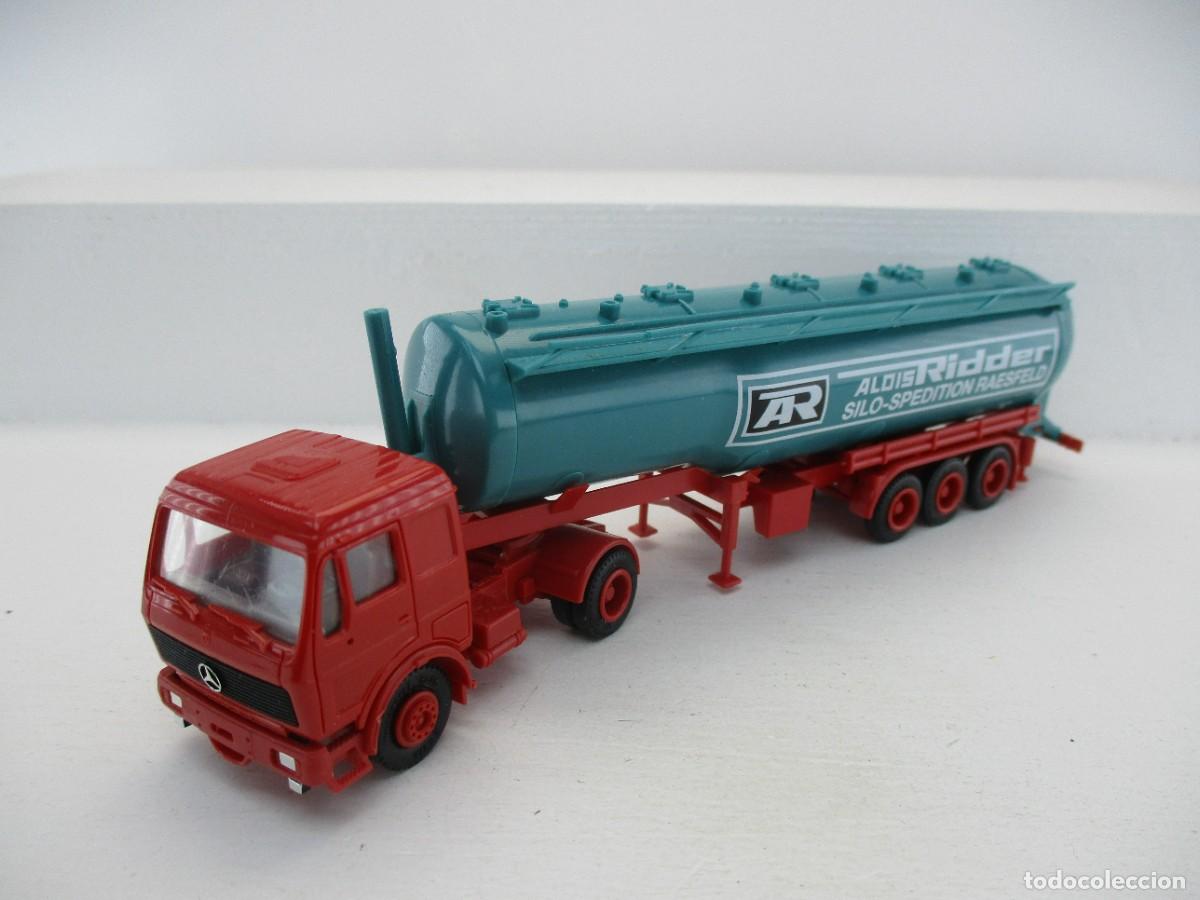 Auto in scala: CAMION HERPA 1:87 REF HP