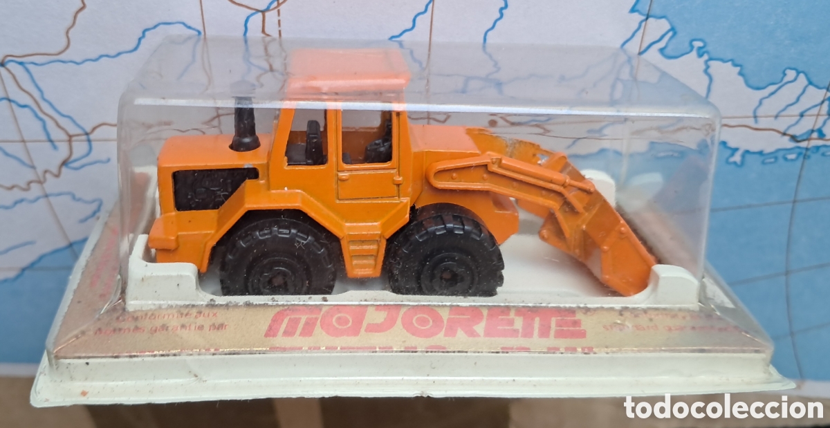 Coches a escala: Majorette escavadora en blister original