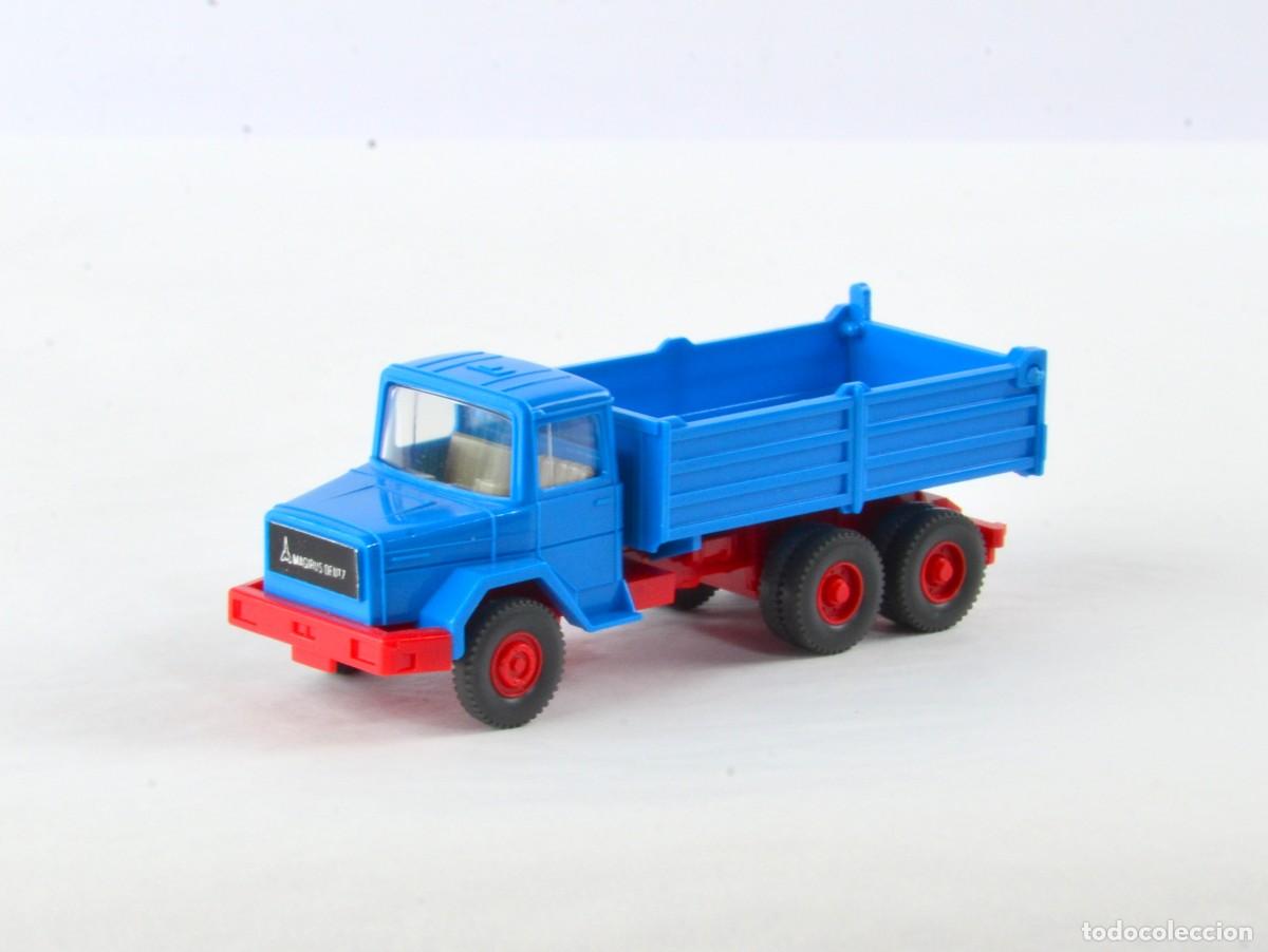 Coches a escala: Wiking Escala 1:87 H0 Antiguo Cami&oacute;n Volquete Magirus Deutz 310D32 6x4 1974 - 87 Azul