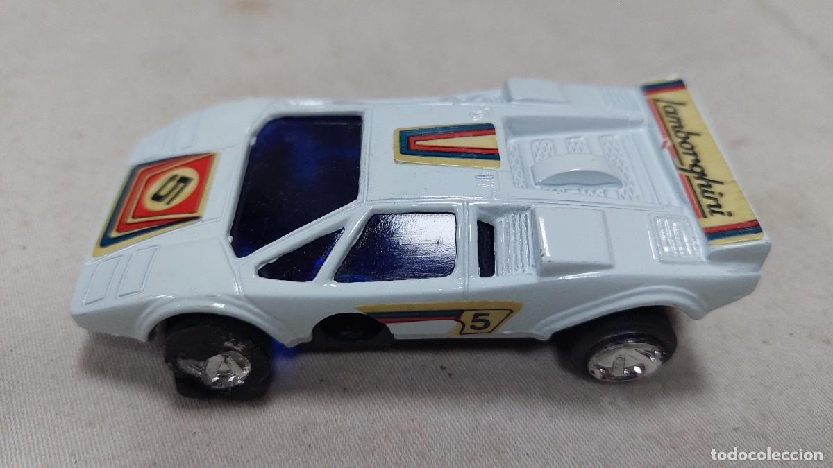 Coches a escala: Coche sacapuntas de Gisima Lamborghini