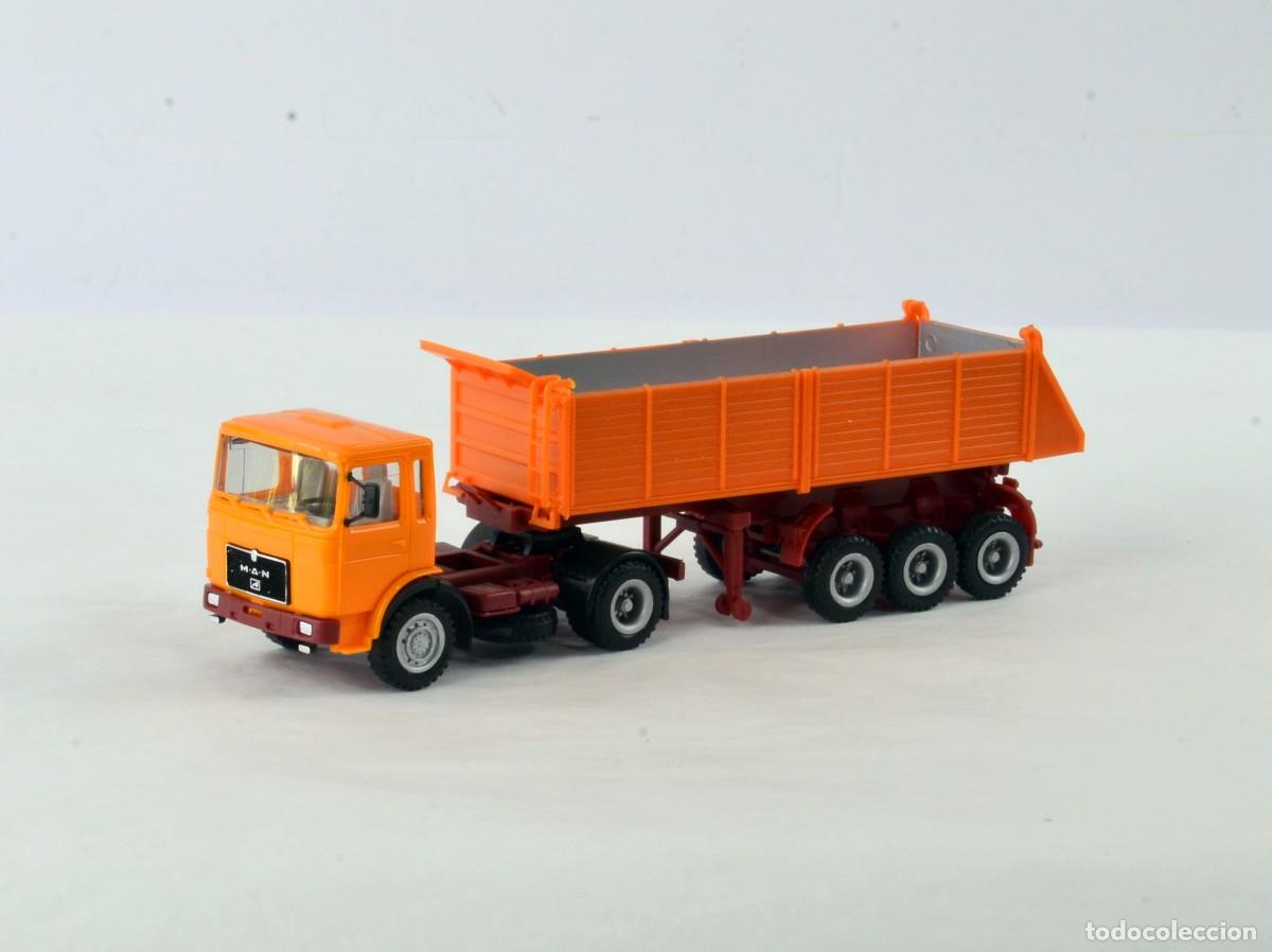Coches a escala: Herpa Escala 1:87 H0 Cami&oacute;n Volquete Articulado MAN F8 Naranja
