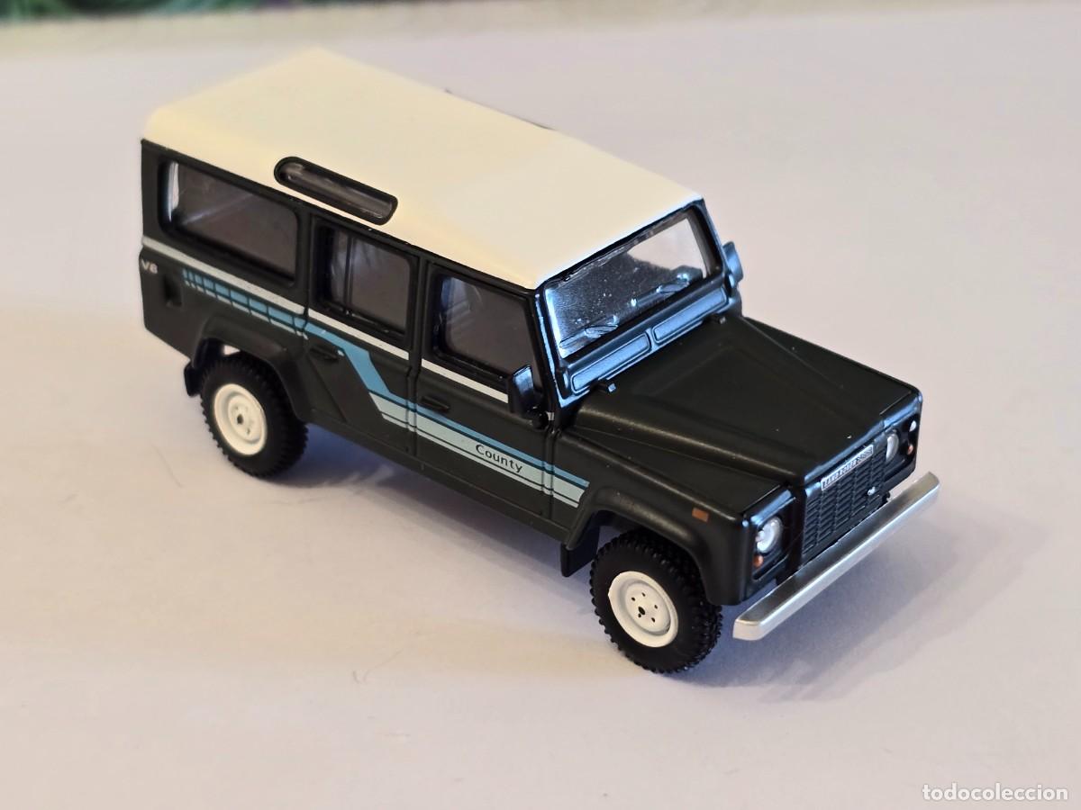 Coches a escala: Mini GT Land Rover Defender 110 - Foto 2