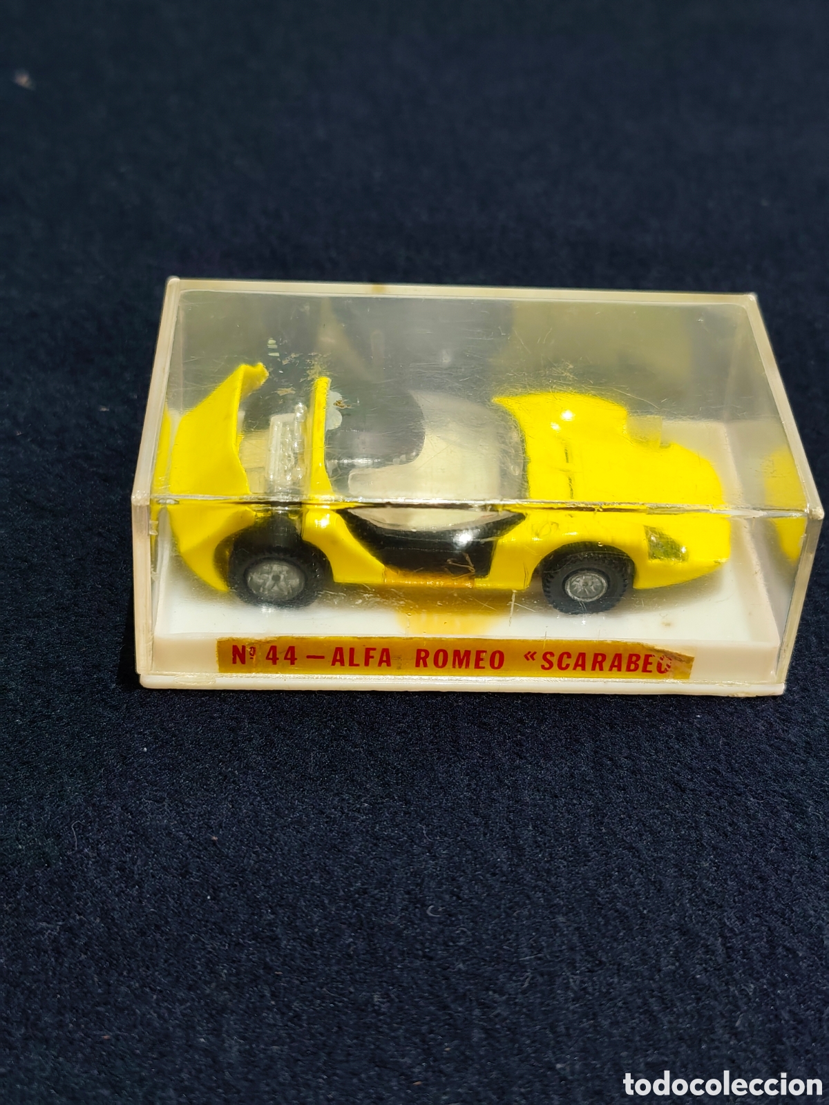 Coches a escala: Alfa Romeo Scarabeo N&ordm; 44 - Guisval Vintage con Urna y Peana Original (Usado)