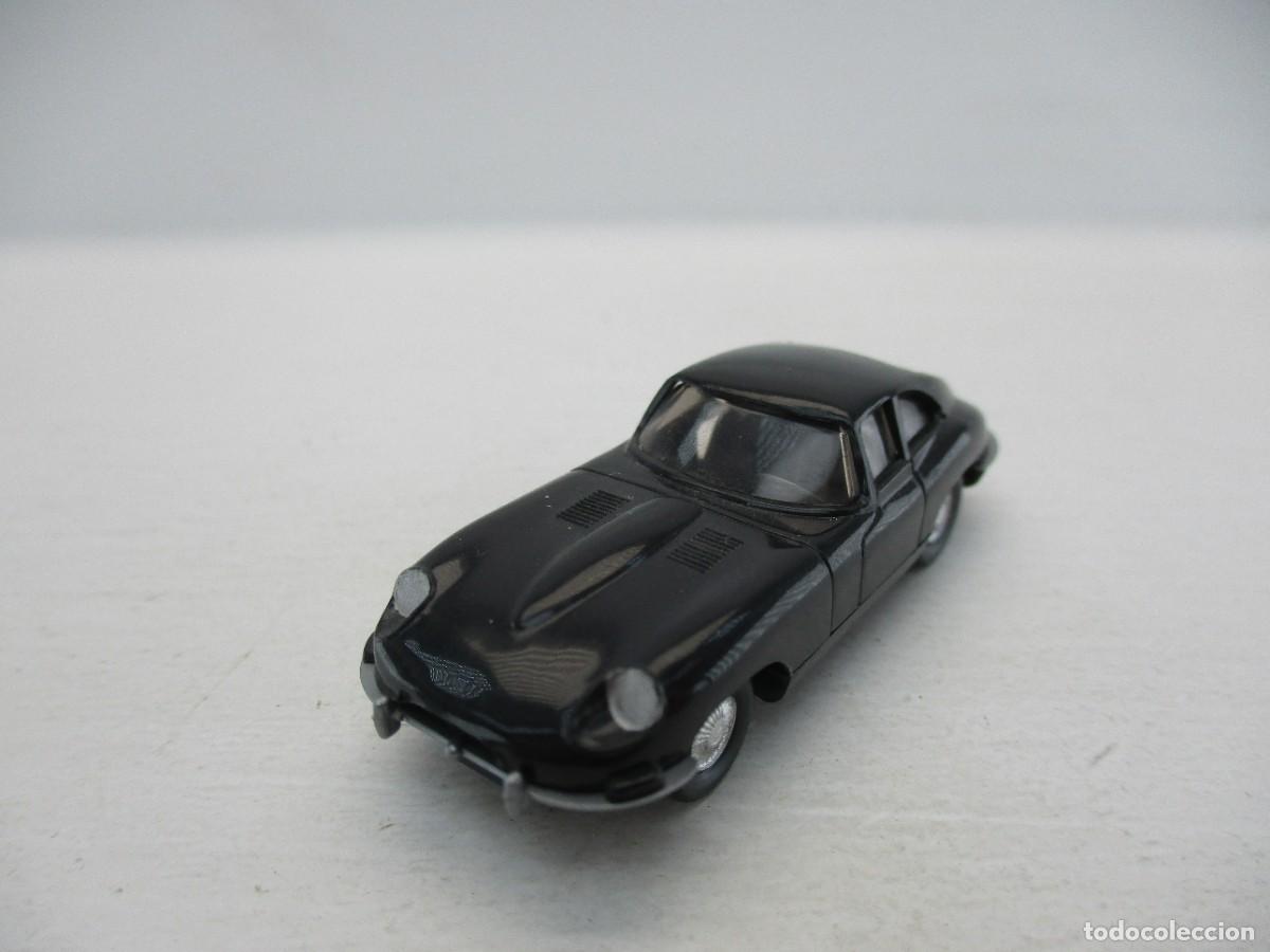 Coches a escala: COCHE ESCALA 1:87 REF BL