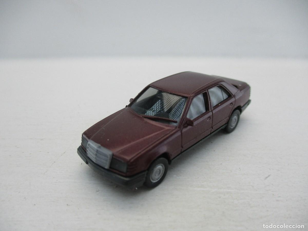 Coches a escala: COCHE ESCALA 1:87 REF BL