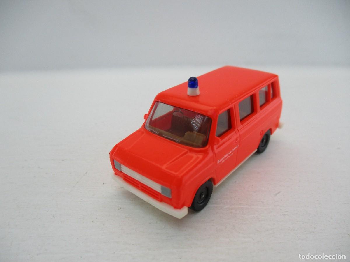 Coches a escala: COCHE ESCALA 1:87 REF BL