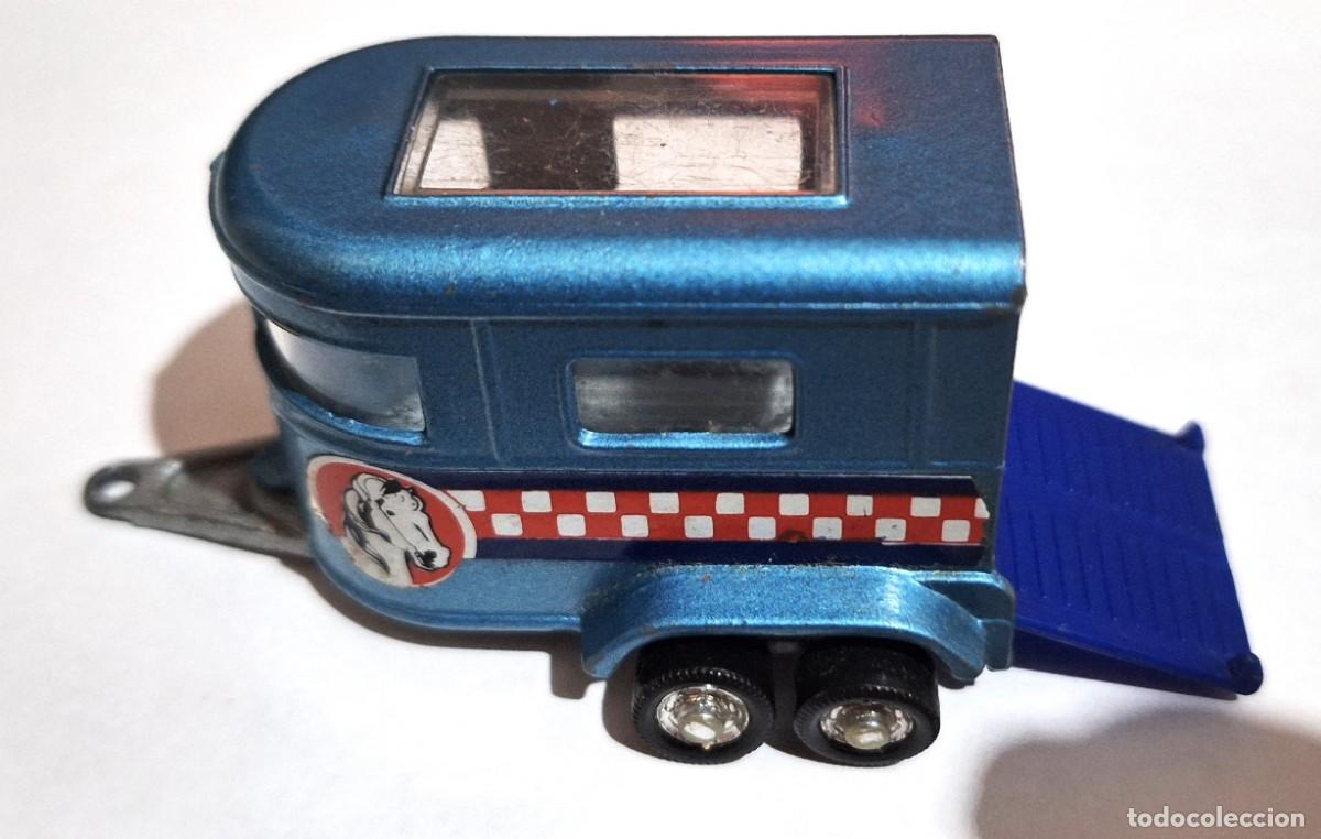 Coches a escala: COCHE ESCALA 1/60 - CARAVANA PARA TRANSPORTE CABALLOS - A&Ntilde;OS 80 - MARCA MIRA