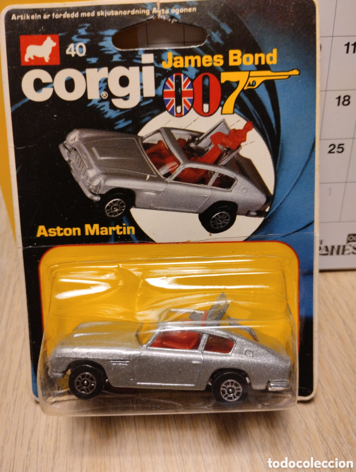 Coches a escala: Corgi j&uacute;nior 007 Aston Martin