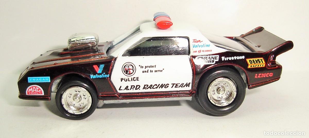Coches a escala: DRAGSTERS USA LAPD POLICE JOHNNY LIGHTNING ESCALA 1:64 TIPO HOT WHEELS MATCHBOX