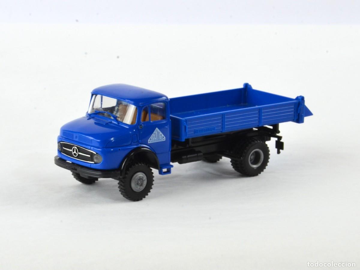 Coches a escala: Brekina Escala 1:87 H0 Cami&oacute;n Mercedes Benz L322 Hochtief con Caja