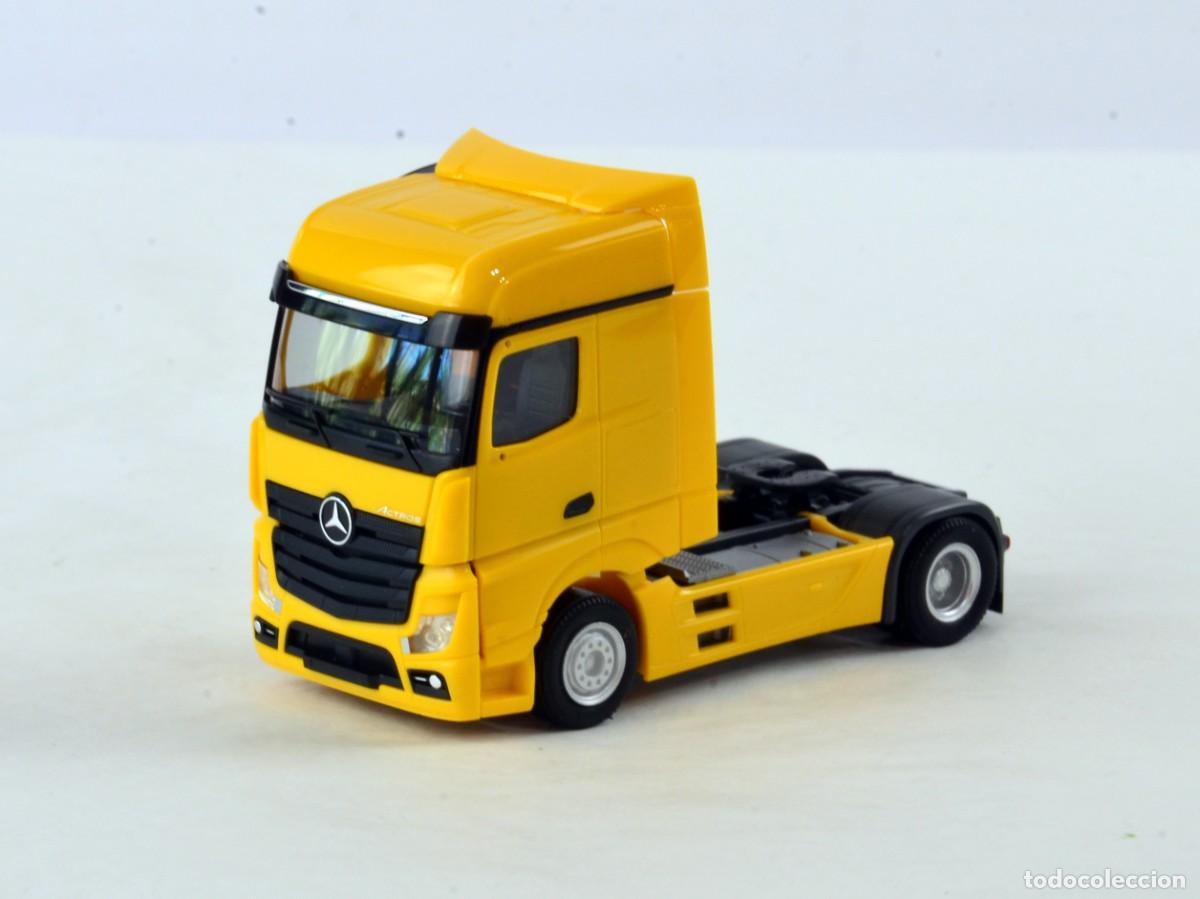 Coches a escala: Herpa Escala 1:87 H0 Cabeza Tractora Mercedes Benz Actros Bigspace Amarillo Impecable con Caja